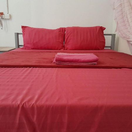 Golden Snake Guesthouse Beach Koh Rong Sanloem Exterior foto