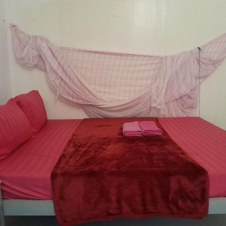 Golden Snake Guesthouse Beach Koh Rong Sanloem Exterior foto