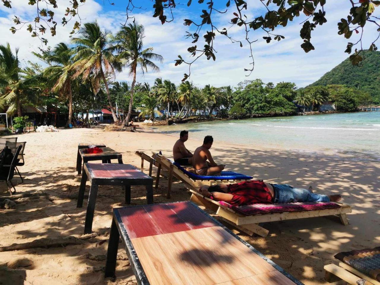 Golden Snake Guesthouse Beach Koh Rong Sanloem Exterior foto